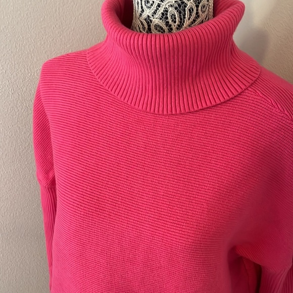 $10 Hot Pink!! - Picture 1 of 3